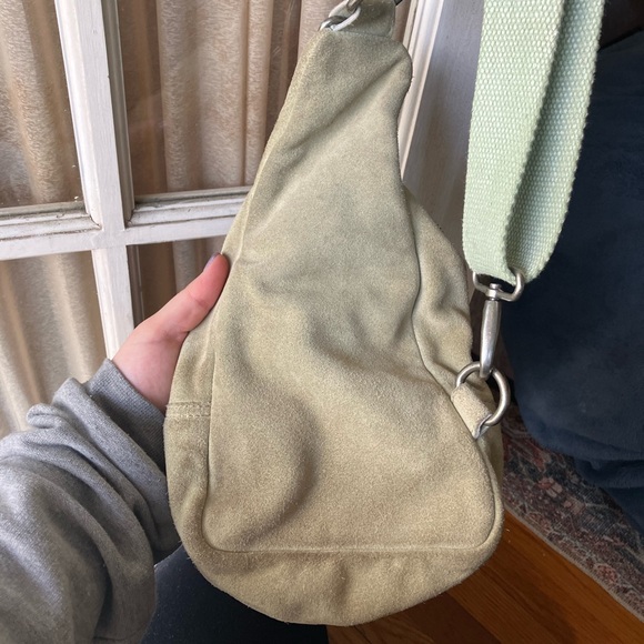 Free people Hudson sling bag in green - Picture 7 of 9